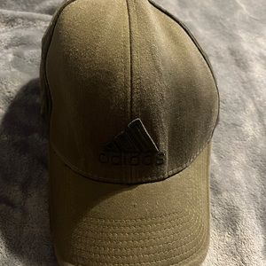Adidas Mens ball cap .